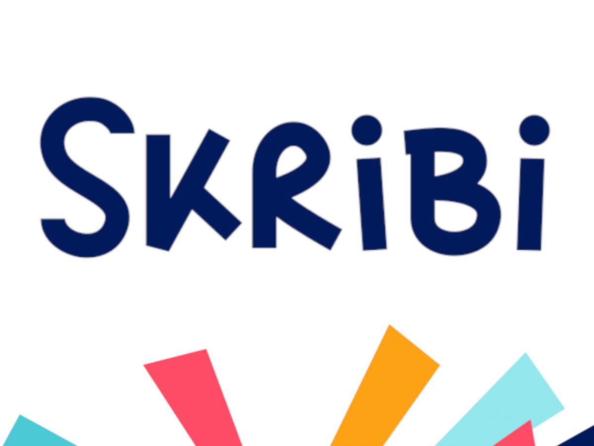 Schriftzug Skribi mit bunten Streifen am unteren Bildrand.