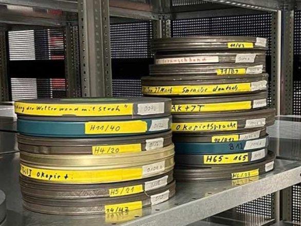 Filmrollen im Archivraum. Filmrollen im Archivraum.